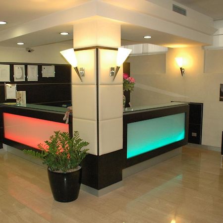Hotel Kristall Corsico Extérieur photo
