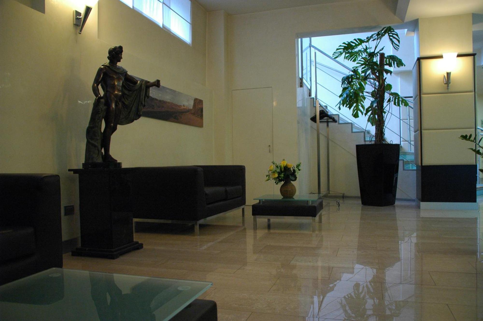 Hotel Kristall Corsico Extérieur photo